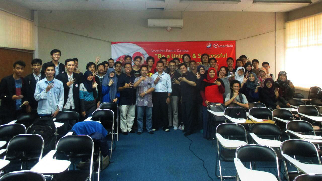 Smartfren Goes To Campus