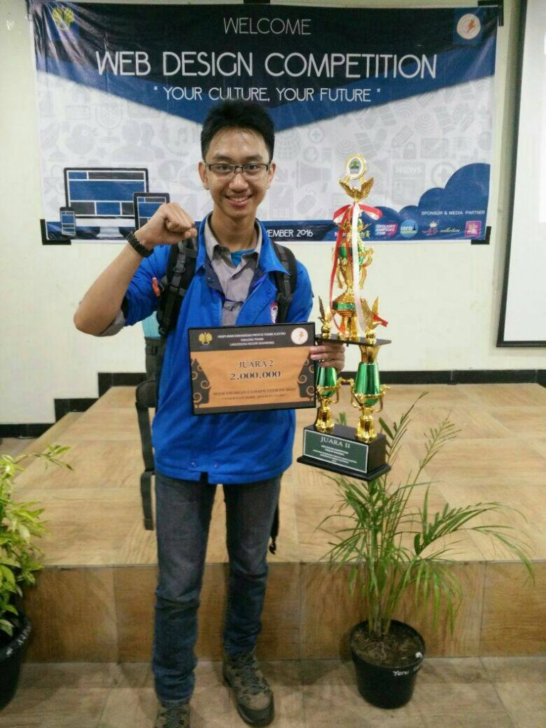Mahasiswa JTK Juara II Web Design Competition