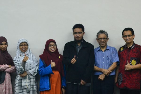 Pelatihan Mahasiswa Berprestasi Jurusan Teknik Komputer dan Informatika Mawapres dan Dosen Pembimbing