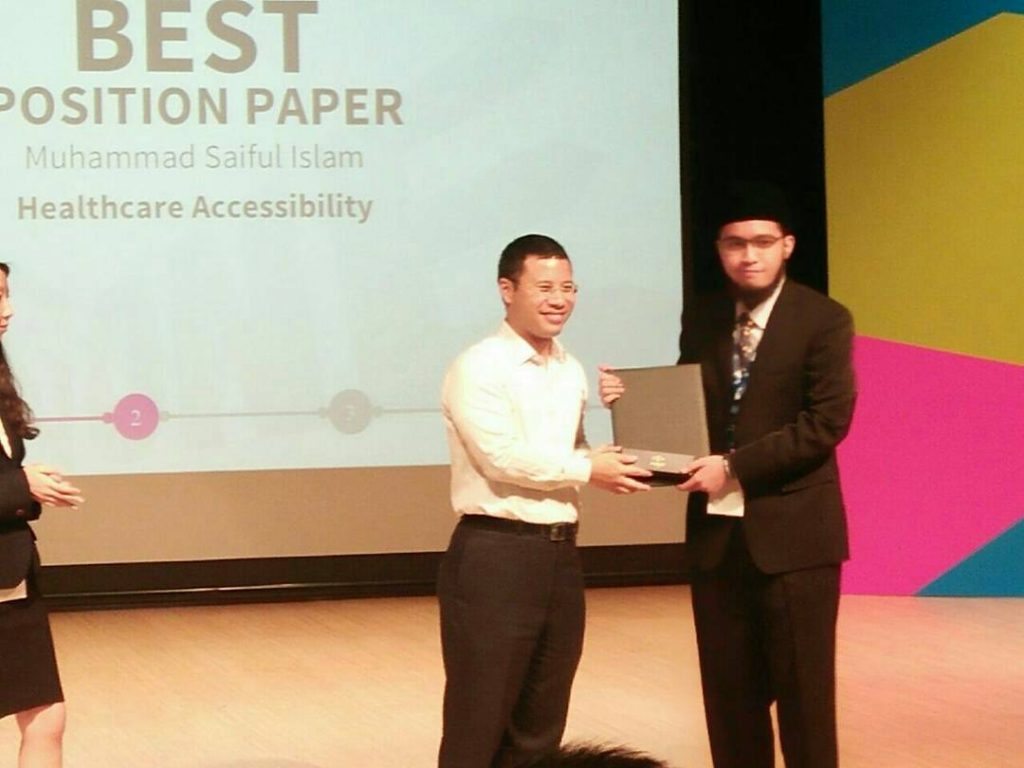 Pemberian Penghargaan kepada Saiful