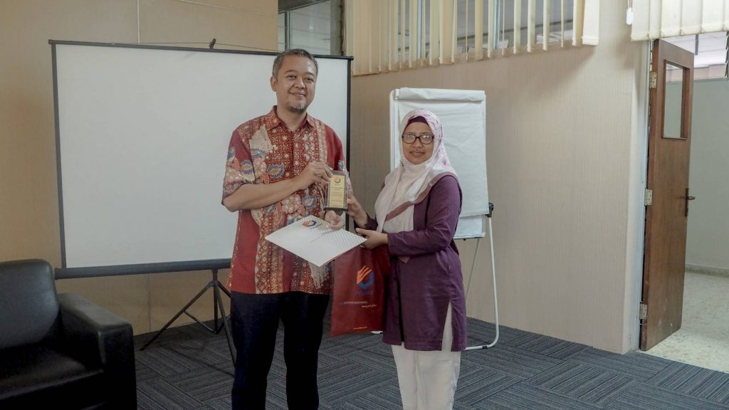 Kuliah Tamu TDD Implementation (1)