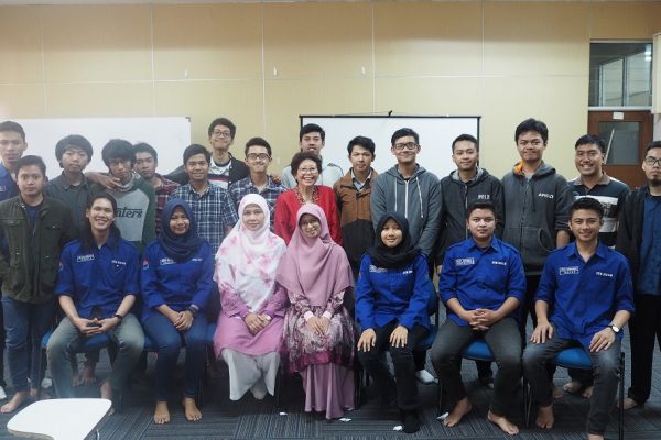 Kuliah Tamu Rinnie Hasan - 4
