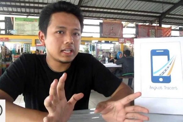 Tim JTK Lolos ke Babak Final pada IoT CompFest7 UI Angkota Tracer YouTube