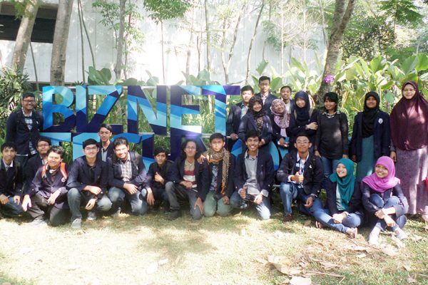 Kunjungan Industri D4 2013 Biznet Technovillage